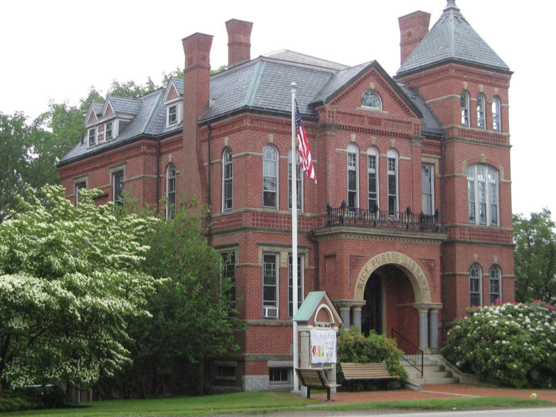 Kittery Library
